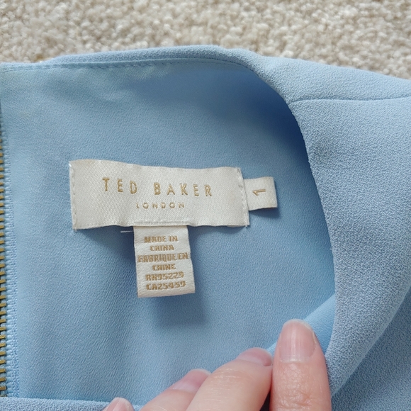 Ted Baker Cold Shoulder Blouse // size 1 - Picture 4 of 5